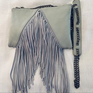 Adorable fringe crossbody!! 💗 ONLY WORN ONCE!